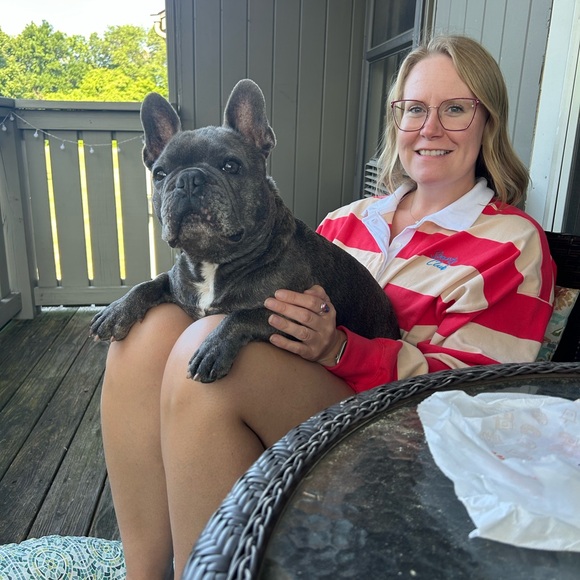 Meet your Posher, Leah - Picture 2 of 3